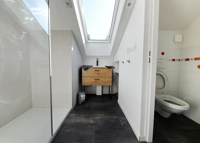 Le Blanc - Jacuzzi / Piscine / Sauna Chalet