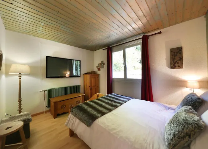 Le Blanc - Jacuzzi / Piscine / Sauna *